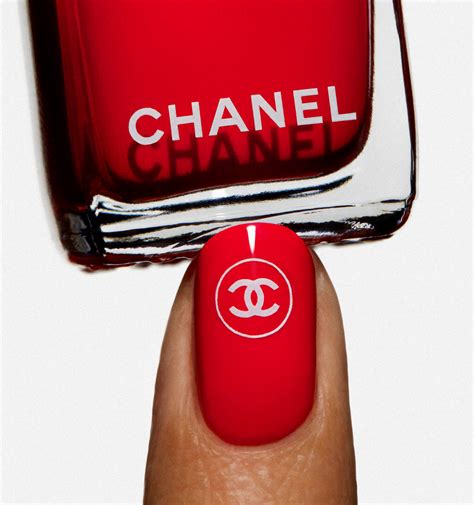 chanel rouge noir oje|chanel's colour.